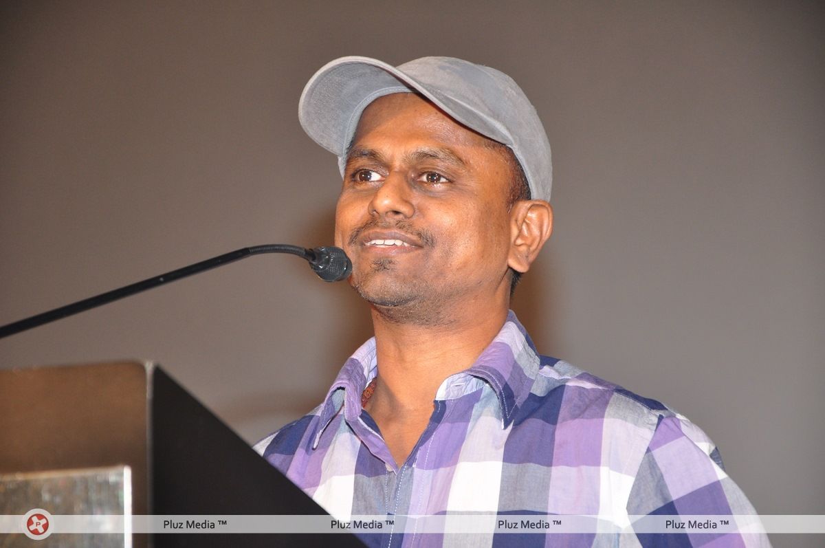 A. R. Murugadoss - Vijay at Urumi Audio Release - Pictures | Picture 125168